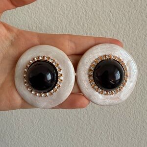 ✨ Schiaparelli Statement Earrings Pearlized White & Black🤍🖤